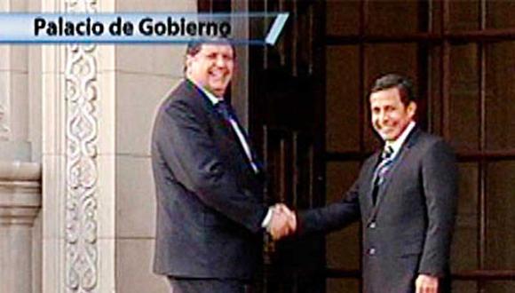 Alan García se reúne con Ollanta Humala en Palacio de Gobierno