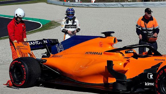 ​Ricciardo bate récord de Montmeló y McLaren de Alonso es un desastre
