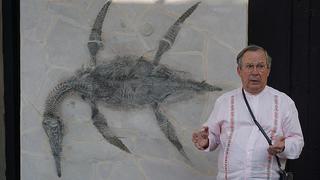 Bautizan a plesiosaurio con nombre de alcalde que lo descubrió 