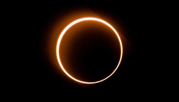 Este 14 de diciembre ocurrirá el último eclipse total del Sol y se podrá ver en América del Sur. (Foto: Sadiq ASYRAF / AFP)
