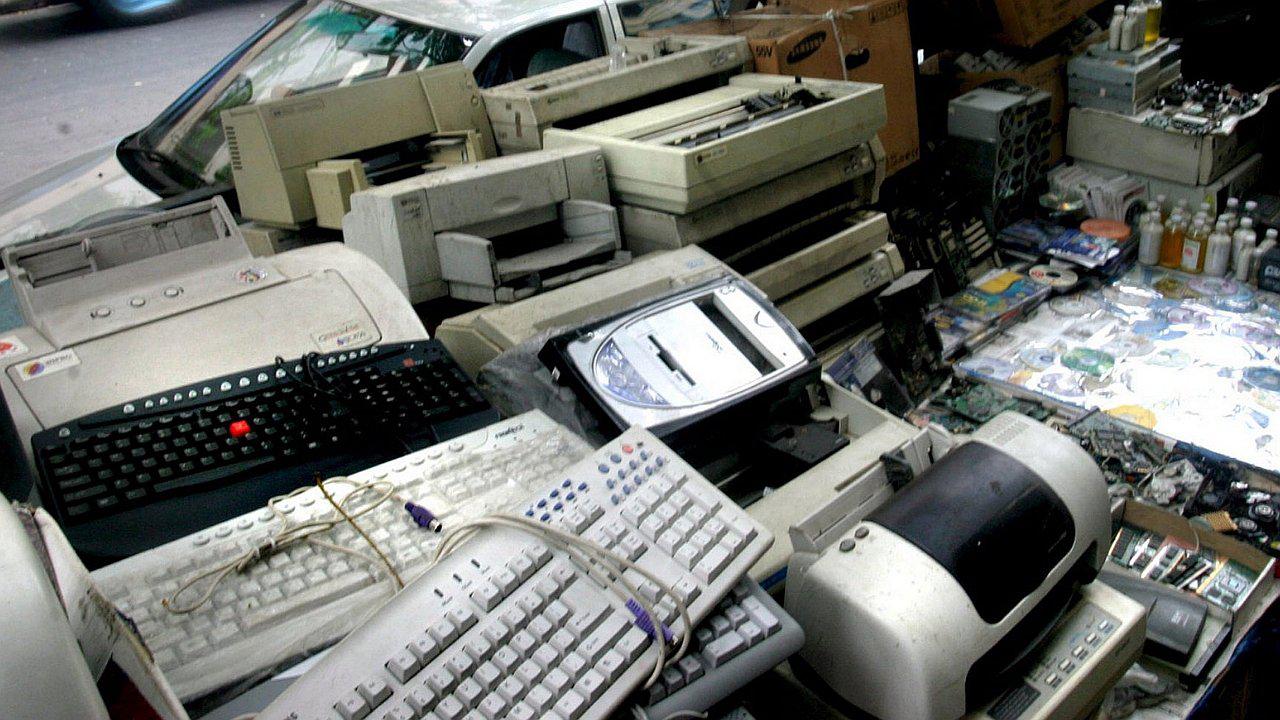 ¿Donde se puede botar celulares viejos y más electrodomésticos sin que contaminen al medio ambiente?