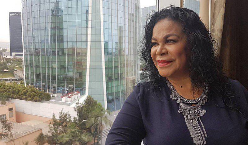 Eva Ayllón impresiona con foto de su juventud