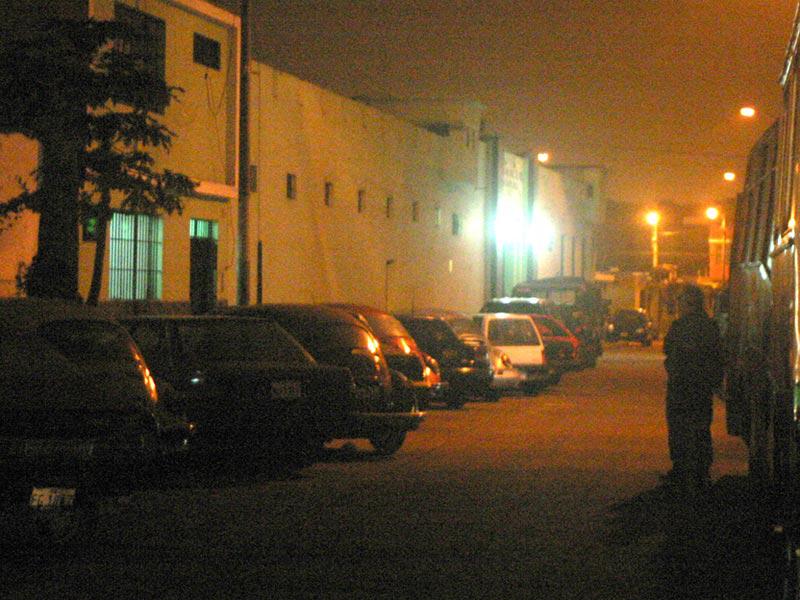 Diez presos fugan de penal Santa Bárbara en el Callao 