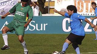 ​Evo Morales saluda a Maradona, el mejor futbolista de todos los tiempos