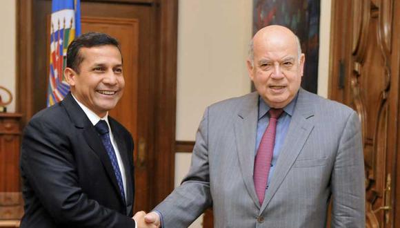 José Insulza ratifica compromiso de cooperación con nuevo gobierno peruano