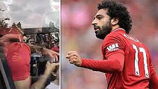 ​Liverpool denuncia a Salah a la Policía por usar celular al volante de su auto (VIDEO)