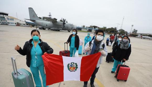 Madre de Dios: los profesionales de salud llegaron hasta el grupo aéreo N° 8, en Lima, para emprender vuelo hacia las regiones selváticas.