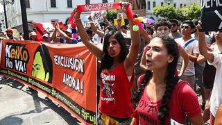 Keiko Fujimori: Decenas de personas protestan en Lima por fallo favorable [FOTOS]