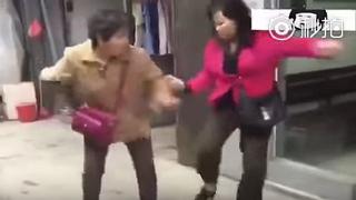 El combate de kung-fu “más ridículo", según redes sociales (VIDEO)