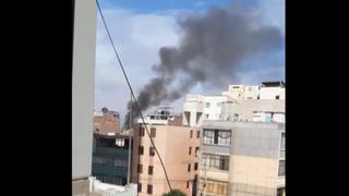 Breña: reportan incendio de grandes proporciones en el Jr. Jorge Chávez 