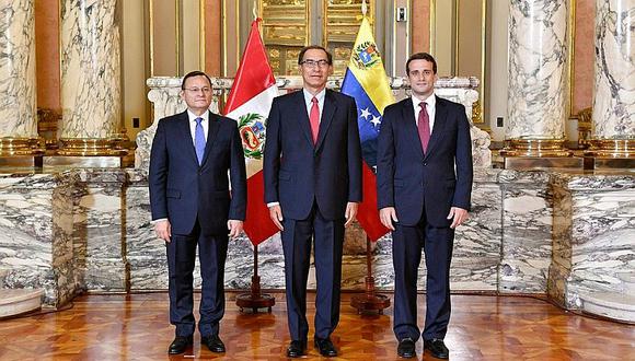 ​Juan Guaidó: Martín Vizcarra recibió las credenciales de Carlos Scull como embajador de Venezuela