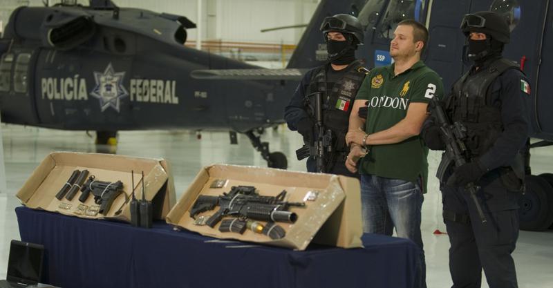 Capturan a 'La Barbie', el narco más buscado de México