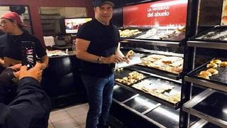 John Travolta sorprende a argentinos comprando en pastelería 