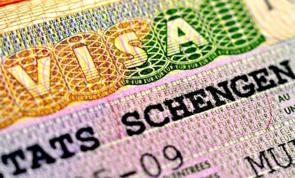 Visa Schengen Conoce Los Nuevos Requisitos Para Entrar A Europa Mujer Ojo 3623