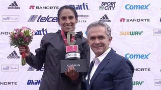 Gladys Tejeda gana la Maratón de México y ¡marca nuevo récord!