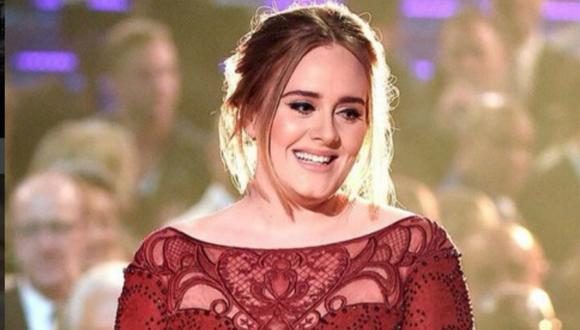 Humildad total: Adele hace sus compras en supermercado sin una gota de maquillaje [FOTOS]