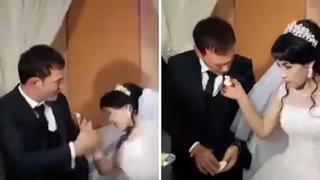 Novio tira cachetada a su pareja en plena boda tras una broma (VIDEO)