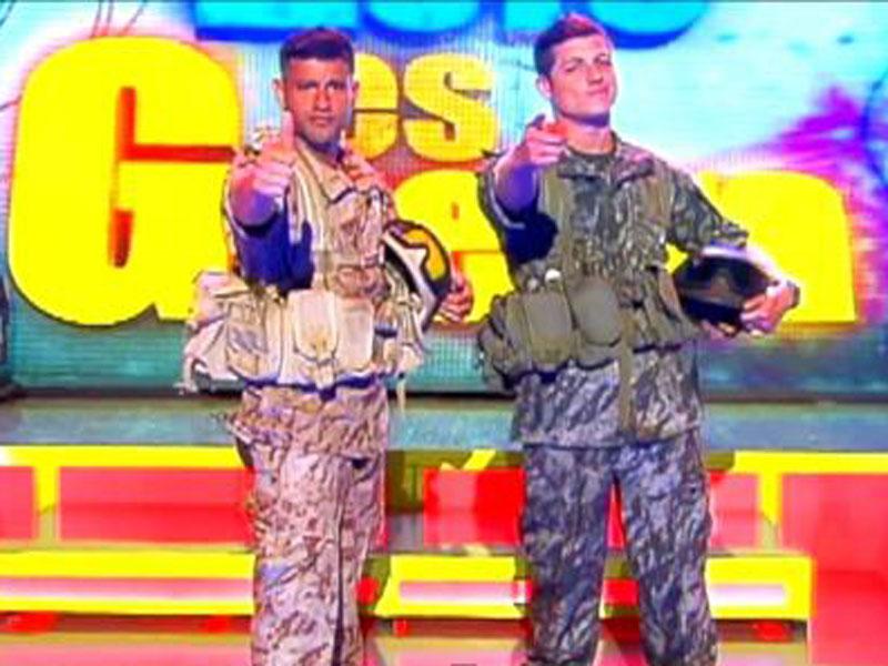 Esto Es Guerra: Yaco Eskenazi y Gino Pesaressi en campaña para Servicio Militar [VIDEO]
