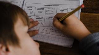 ¿Por qué es importante que los niños no dejen de escribir a mano?
