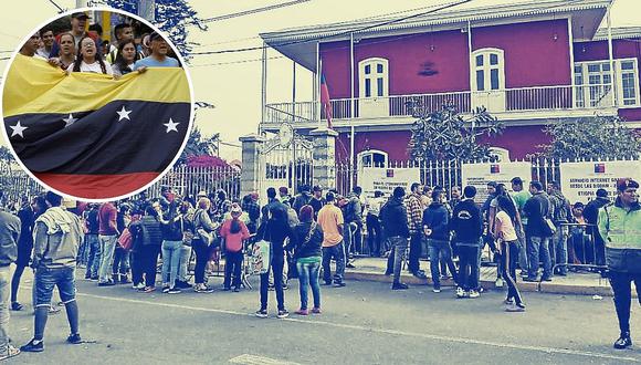 Venezolanos buscan visas para Chile: Cientos duermen fuera de consulado en Tacna 