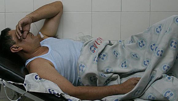 ​Colombia: Hombre casi pierde el pene por ponerse cuatro aros