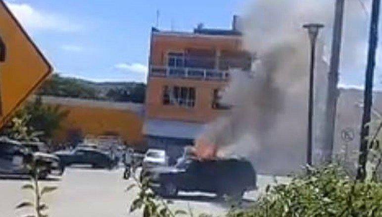 Se meten a comisaría y queman vivos a dos presuntos secuestradores de niños