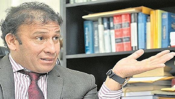 Fiscal Alonso Peña Cabrera niega haber renunciado a la Unidad de Cooperación Internacional