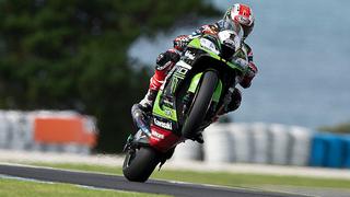 Superbikes: Jonathan Rea es primero, seguido de cerca por Marco Melandri 