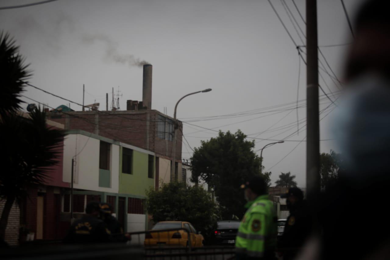 A una semana de la muerte del cabecilla terrorista Abimael Guzmán, las instalaciones de la Morgue del Callao permanecen resguardadas por un contingente policial en prevención a cualquier eventualidad y ante la próxima cremación de los restos. (Foto: César Grados)