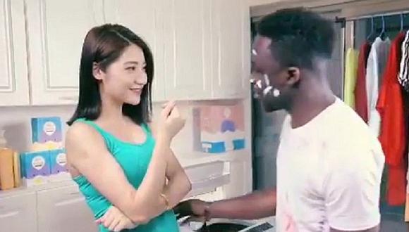 YouTube: Mira esta publicidad que sería la más racista del mundo [VIDEO]