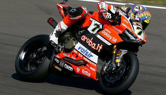 Superbikes: Chaz Davies (Ducati) bate al líder Jonathan Rea en Italia 
