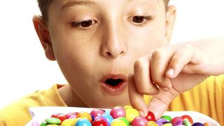 Halloween: recomendaciones si tu niño consumió dulces en exceso