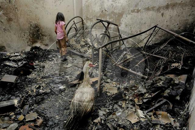 Damnificados por incendio en Chorrillos piden ayuda al municipio│GALERÍA 