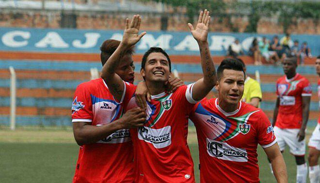 Real Garcilaso hace oficial el flamante fichaje de Reimond Manco 