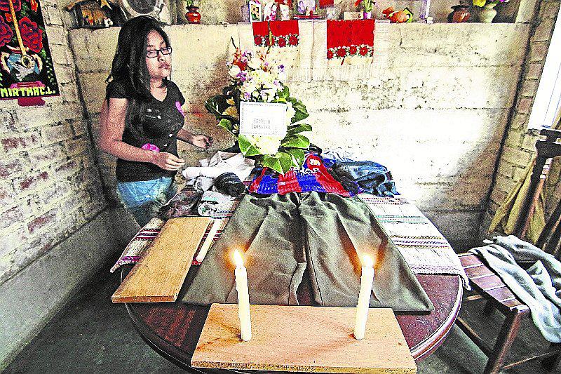 Asesinan a comerciante delante de su hijo