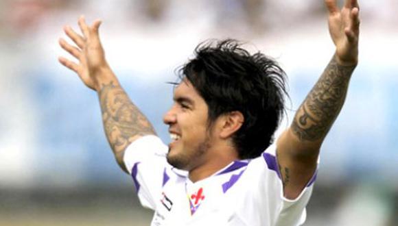 Técnico de la Fiorentina molesto porque Vargas regresó lesionado 