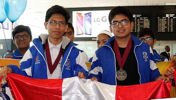 ​Escolares peruanos ganan medalla de oro y plata en olimpiada de física en Puerto Rico (FOTOS)