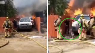 Hombre rescata a su perro del incendio que había en su casa (VIDEO)