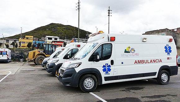 ​22 ambulancias están botadas en el depósito del Gobierno Regional de Pasco