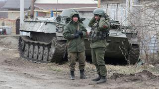 Ucrania acusa a soldados rusos de crímenes contra mujeres en ciudades ocupadas