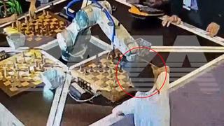 Robot de ajedrez le rompe el dedo a un niño de 7 años durante una competencia [VIDEO]