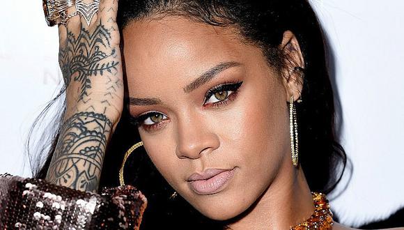 Rihanna causa sensación en redes por este video 