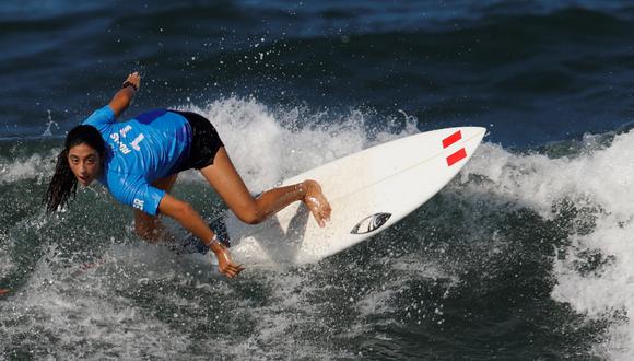 Daniella Rosas sumó el mayor puntaje en la QS de la Word Surf League. (Foto: EFE)