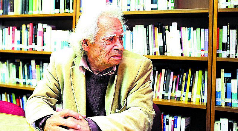 Rodolfo Hinostroza: Poeta peruano falleció hoy a los 75 años