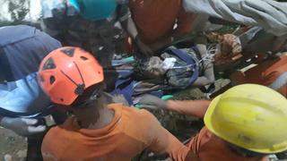 Así fue el rescate de un niño atrapado 4 días en un pozo de la India | VIDEO