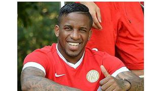 ​Jefferson Farfán reaparece en evento navideño al lado de…