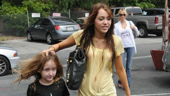 La hermana menor de Miley Cyrus es víctima de las burlas en Internet