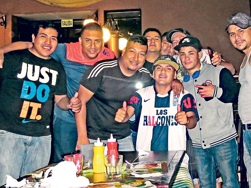 Sicarios celebraron con pollo a la brasa tras atacar el Porsche de Gerald Oropeza