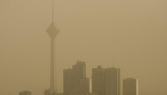 Cuatro mil 460 personas mueren en Teherán por contaminación insoportable