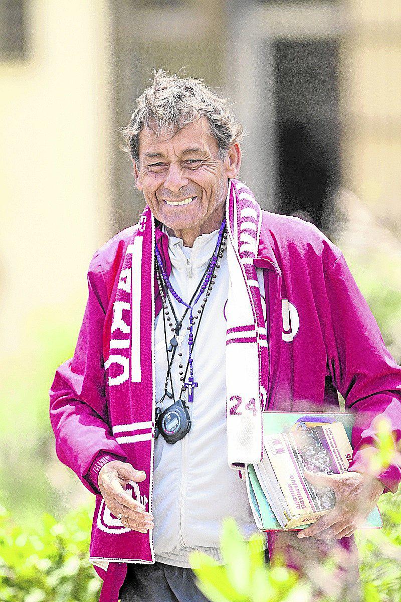 chale se ve en   la final